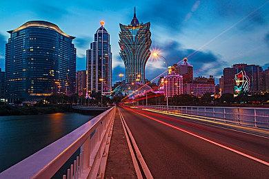 Switch日服会员新试玩同乐会：《冲就完事模拟器》